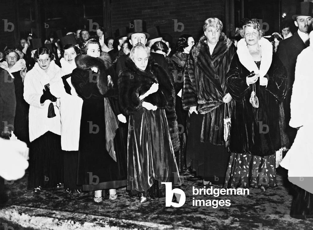 Opening of the opera season in New York, 1933 (b/w photo)