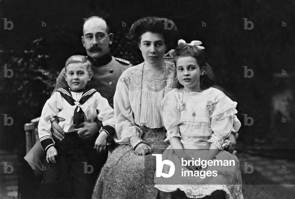 Prince Maximilian of Baden with his family, 1912 (b/w photo)
