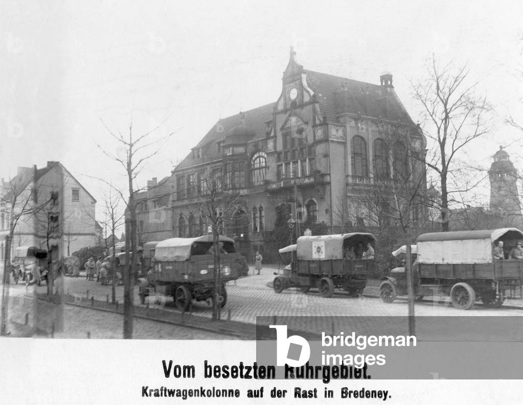 French car convoy in Essen, 1923