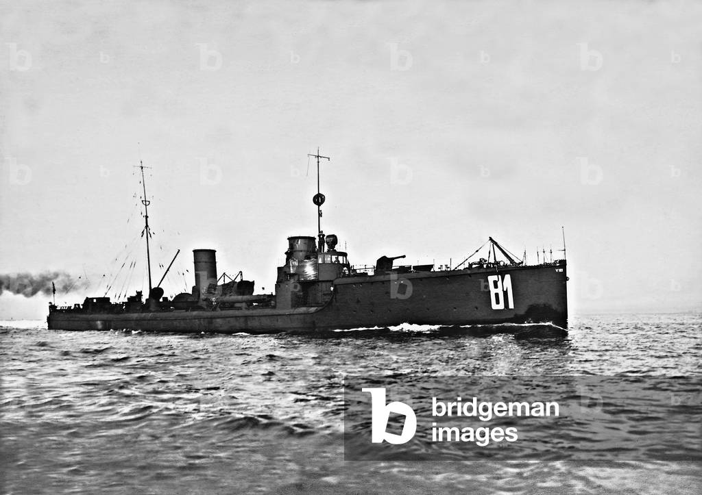 German torpedo boat, 1913 (b/w photo)