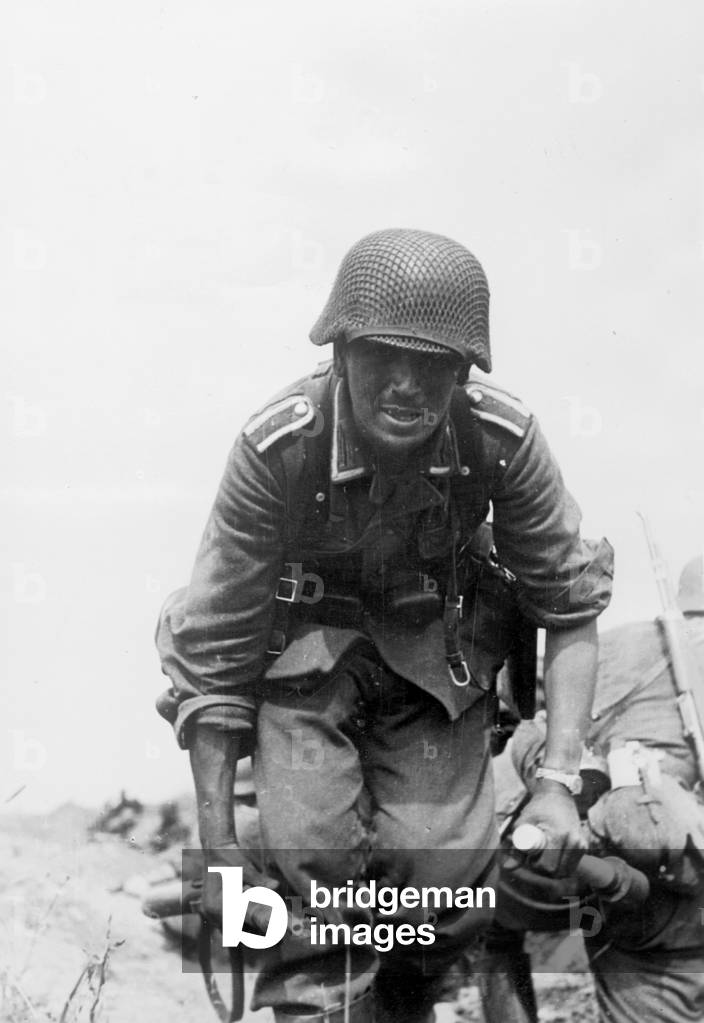 German Noncom at the Eastern Front, 1941 (b/w photo)