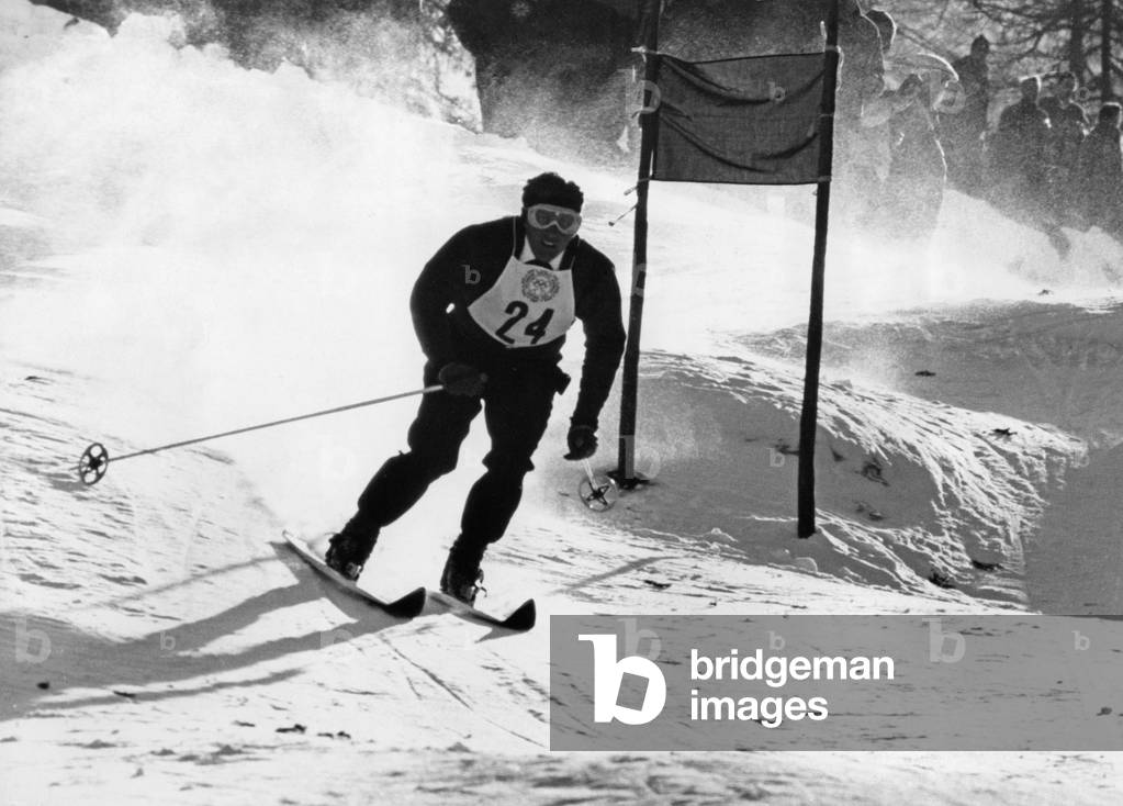 Giant slalom of men at the Winter Olympic Games, Cortina d'Ampezzo, Italy, 1956 (b/w photo)