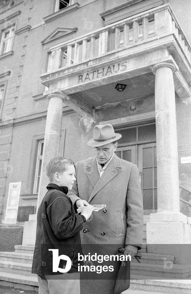Teacher Rudolf Pikola becomes mayor, 1960 (b/w photo)