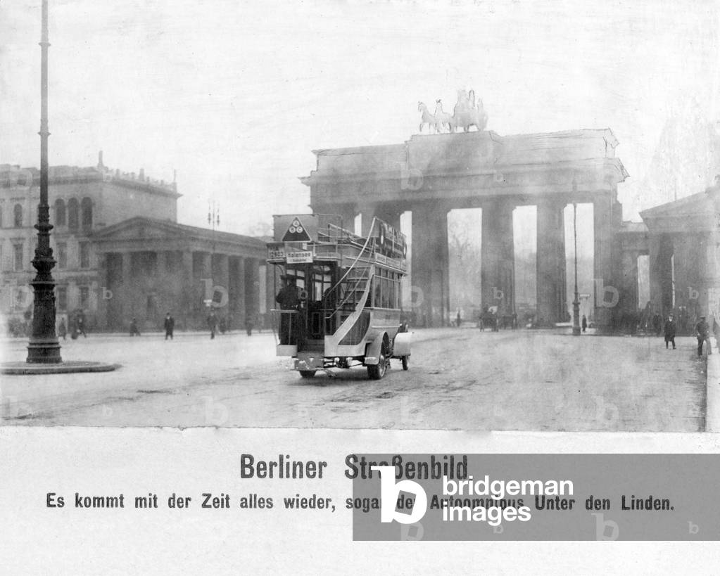 Bus in front of the Brandenburg Gate in Berlin, 1919 (b/w photo)