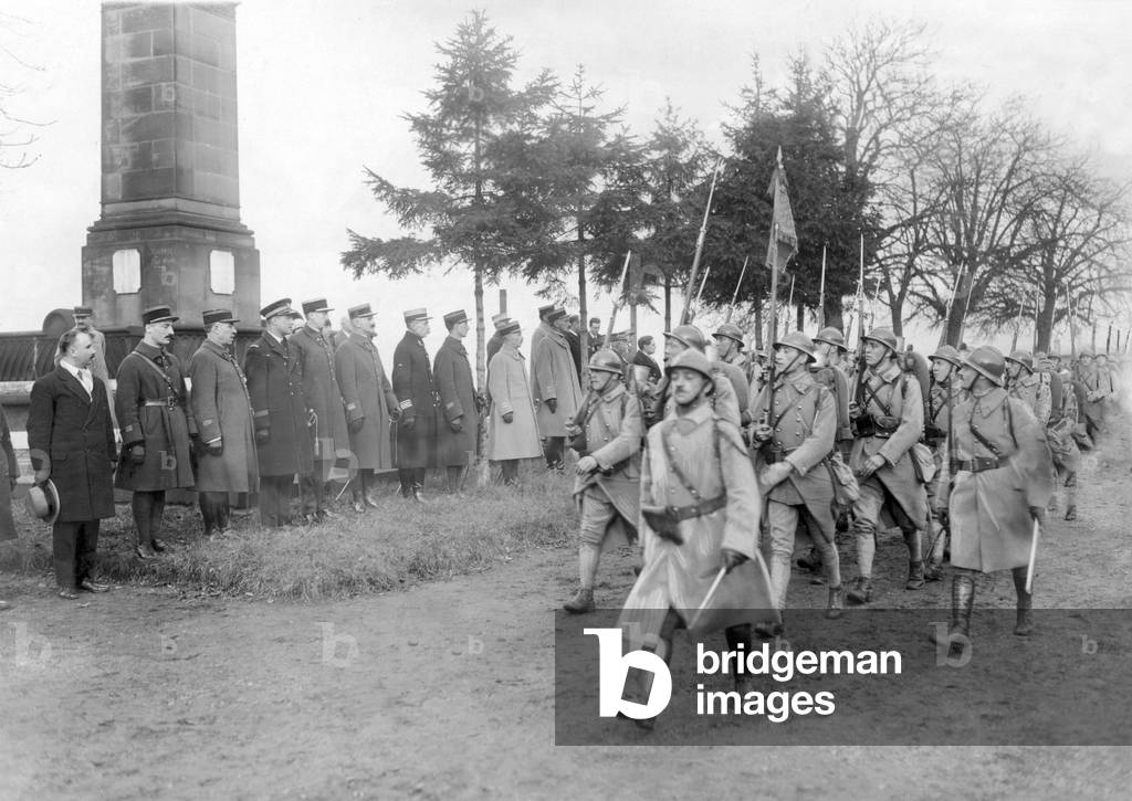 Parade of the withdrawing French before High Commissioner Paul Tirard, 1929