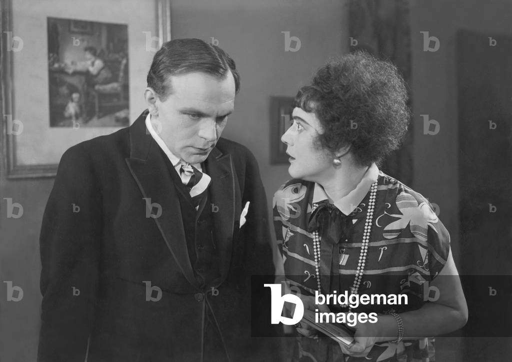 Paul Hartmann and Carmen Cartellini in 'Die Familie ohne Moral', 1927 (b/w photo)
