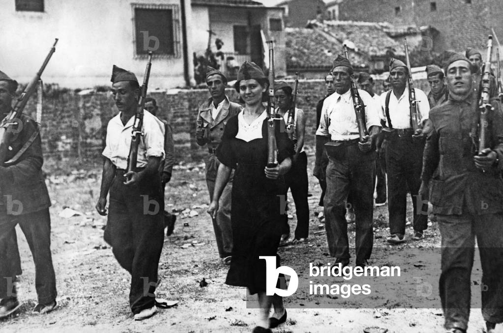 Republican fighters exercising, 1936