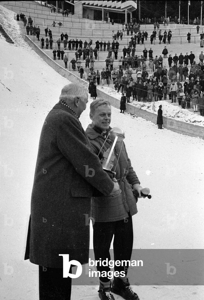 Four Hills Tournament 1963/64: individual jumping in Innsbruck, 1964 (b/w photo)