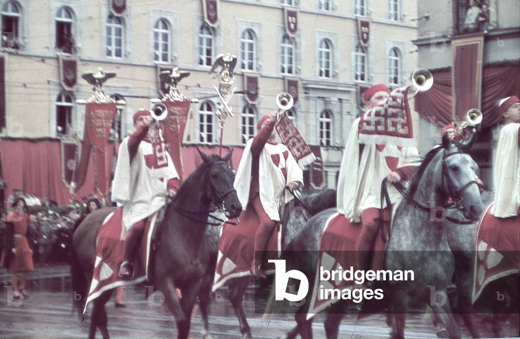 Move to the 'Day of German Art' (photo)
