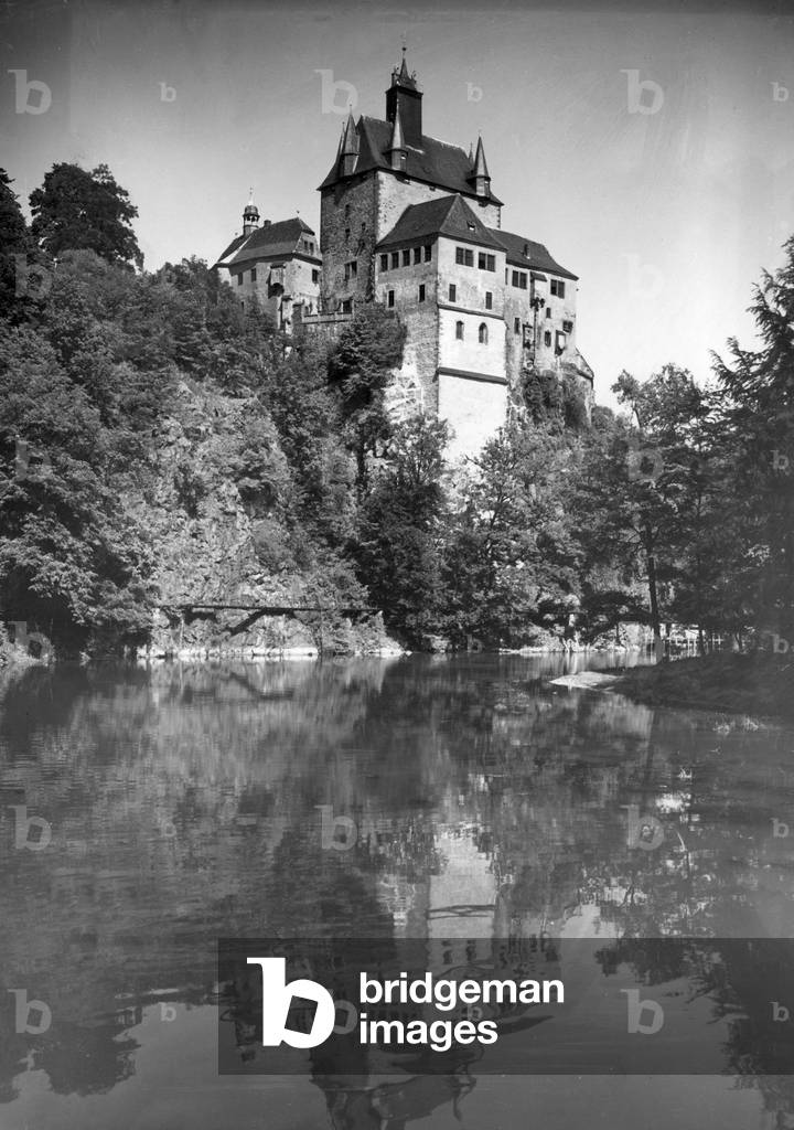 The Kriebstein Castle over the Zschopau, circa 1930s