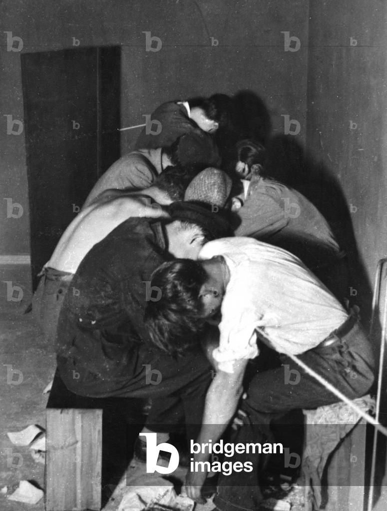 Sleeping place, 1929-1932