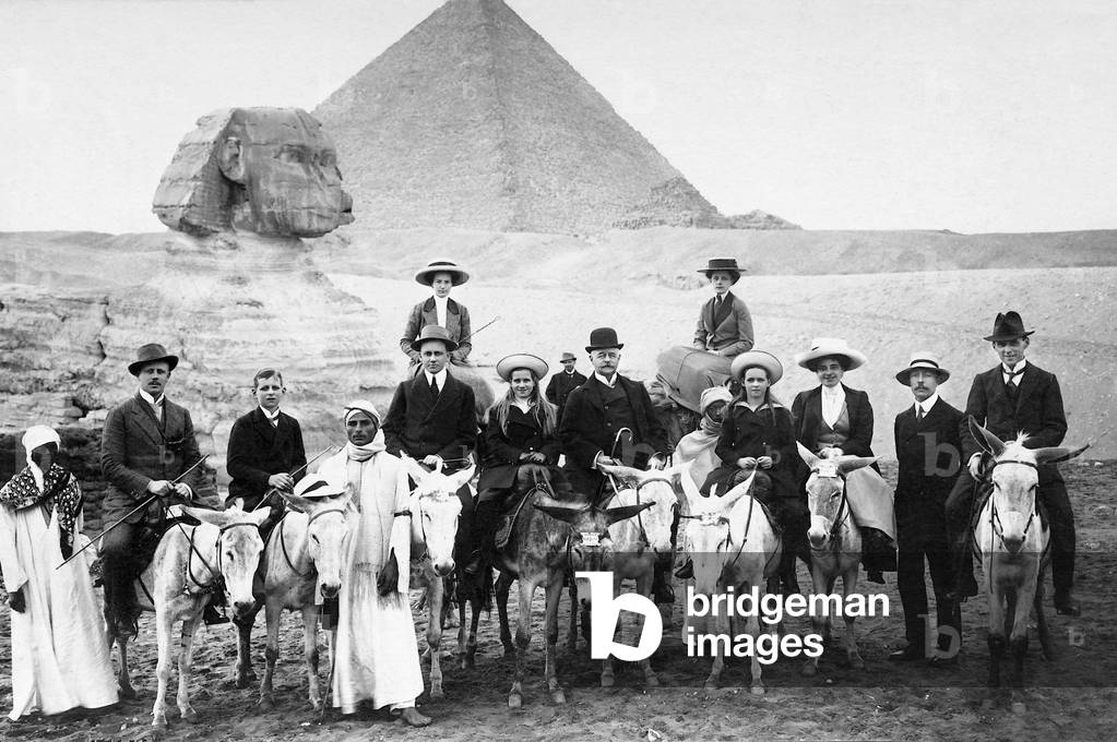 Friedrich August von Oldenburg and his family at the Pyramids of Giza, 1913 (b/w photo)