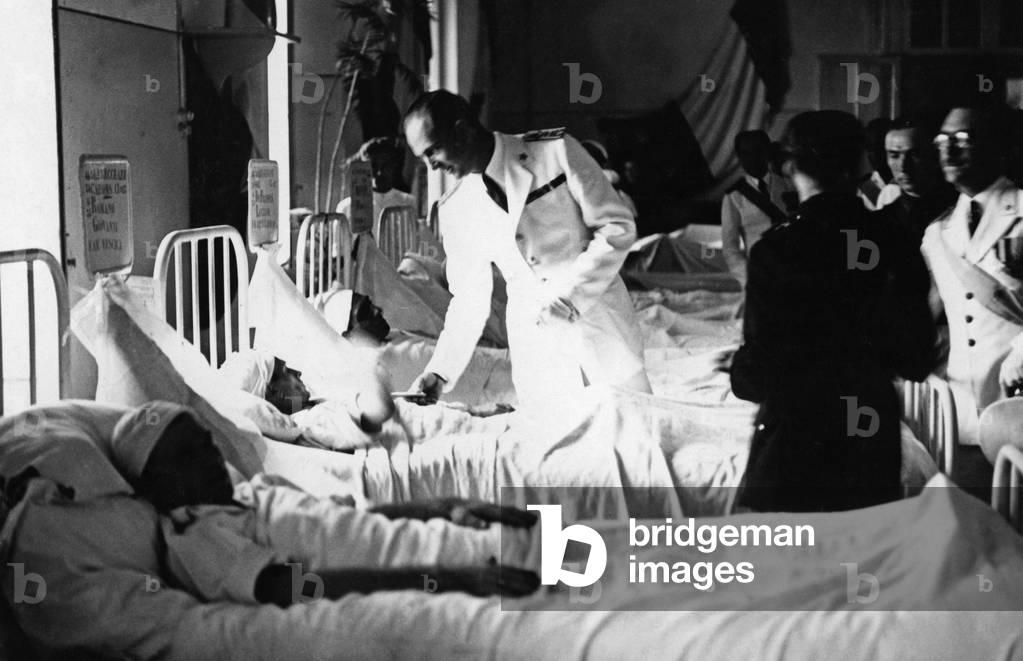 Italian Crown Prince visits Spanish wounded people in Naples, 1938