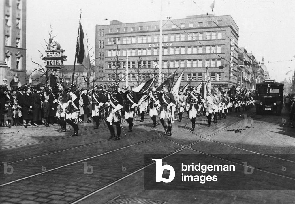 Ceremony commemorating the plebiscite which decided for Upper Silesia to remain within Germany, Gleiwitz, Upper Silesia (now Gliwice, Poland), 3 September 1922-30 (b/w photo)
