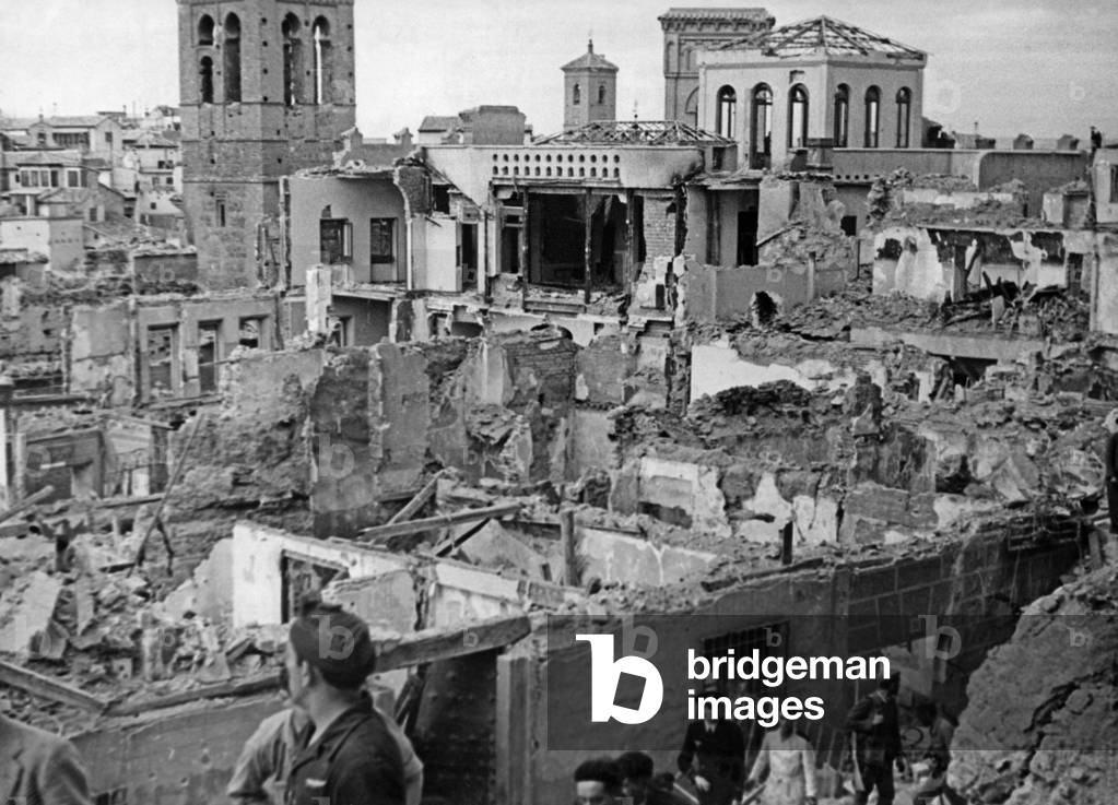 Toledo destroyed by bombardment, 1936