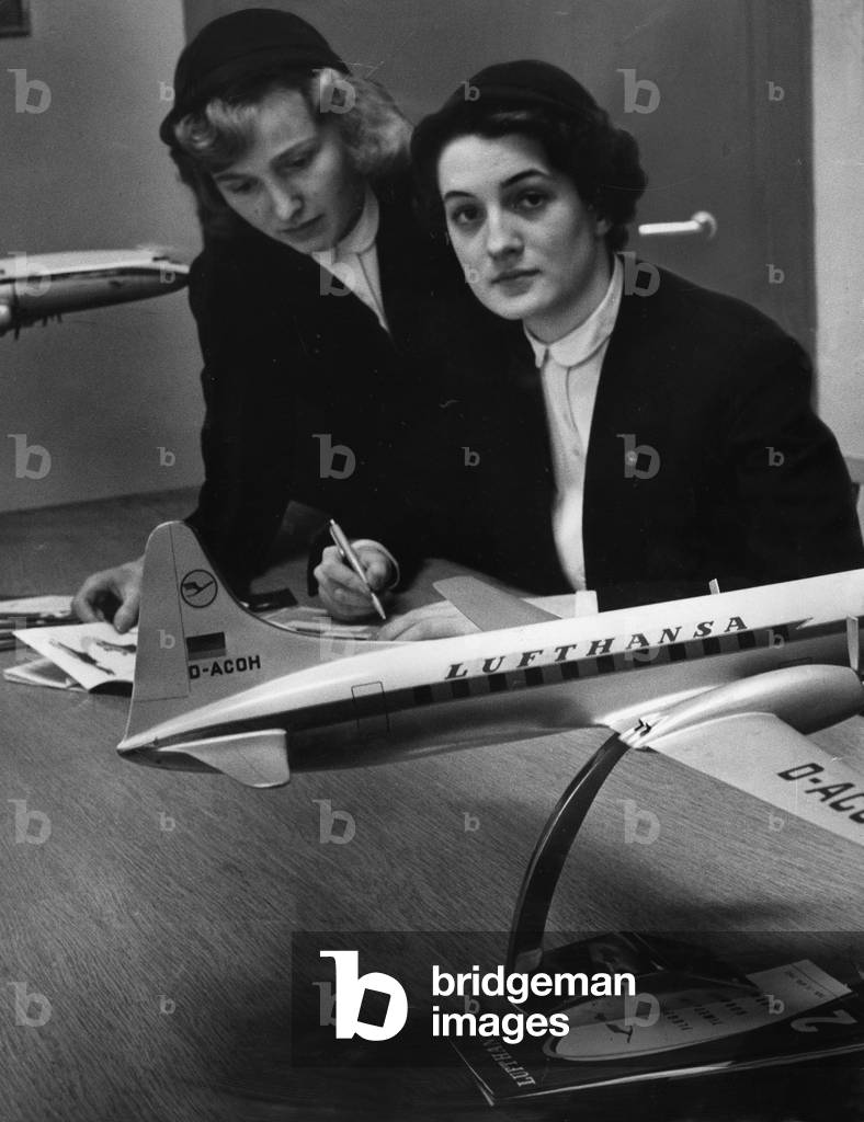 Flight attendants of Lufthansa, 1956 (b/w photo)