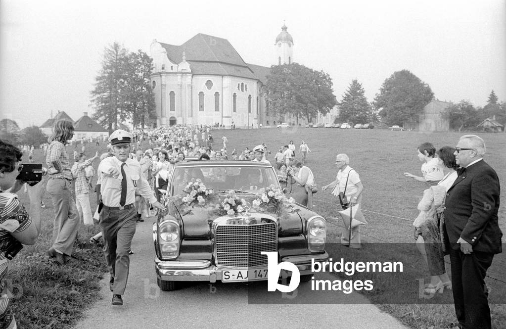 The wedding of Hans-Jürgen Bäumler, 1974 (b/w photo)