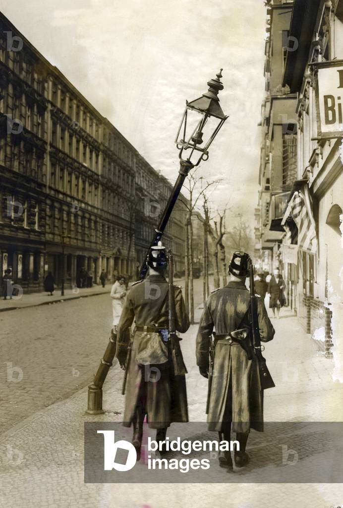 Armed police patrolmen, 1929