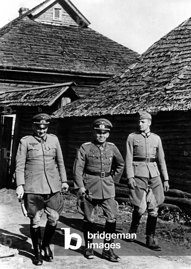 Gotthard Heinrici with Hans Guenther von Kluge, 1942