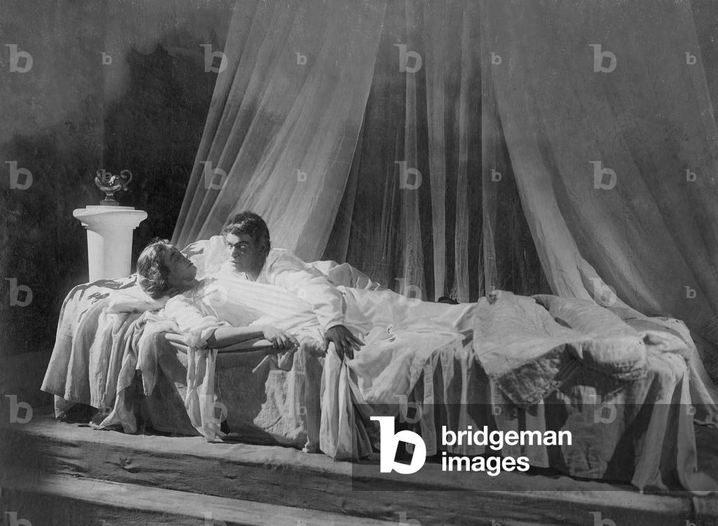 Johanna Hofer and Fritz Kortner in 'Othello', 1922 (b/w photo)