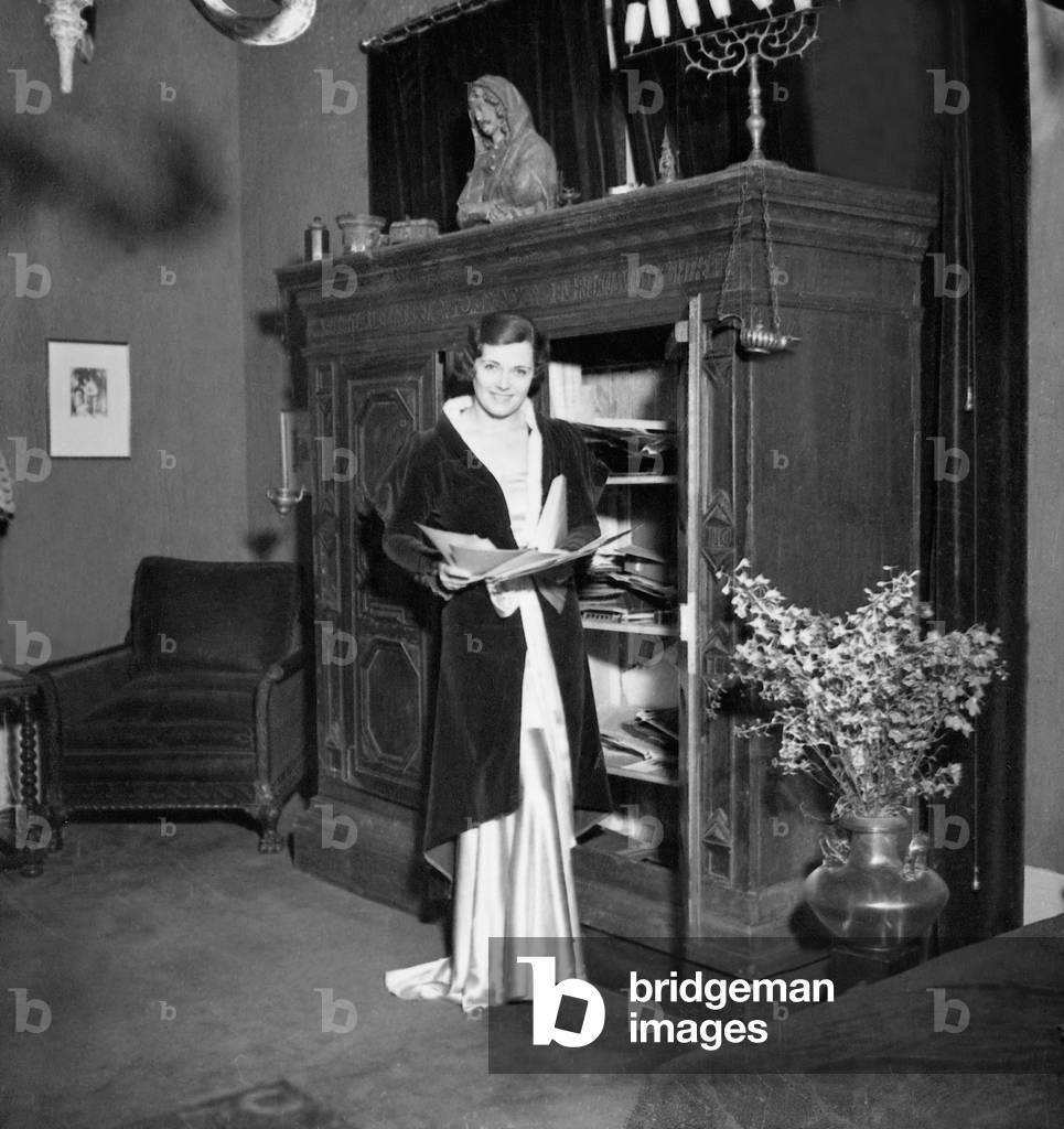 Olga Chekhova, 1933 (b/w photo)