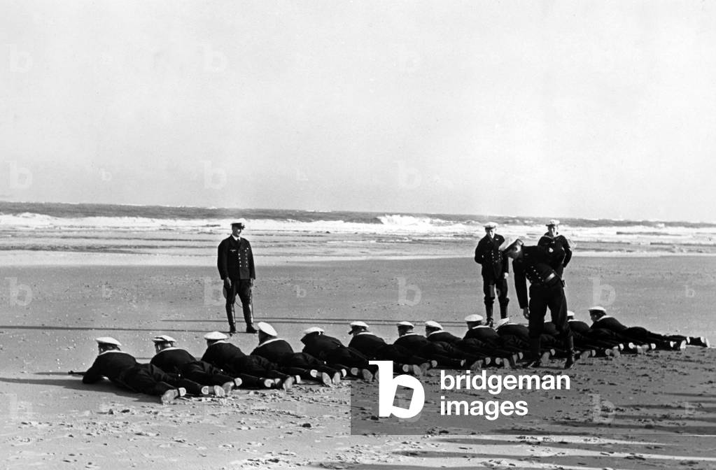 Recruits of the Kriegsmarine drill on the sea