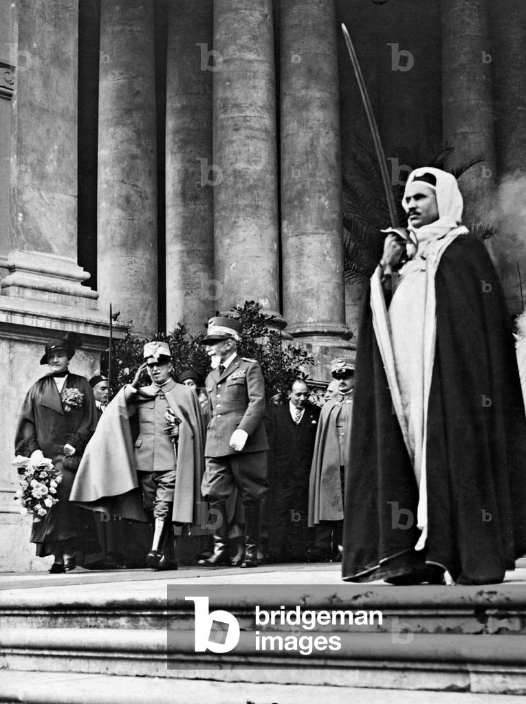 Victor Emmanuel III leaves the Colonial exhibition in Rome, 1931 (b/w photo)