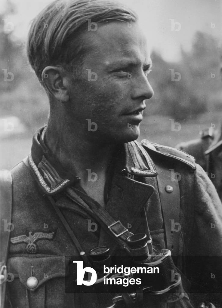 German sergeant on the Eastern Front (b/w photo)