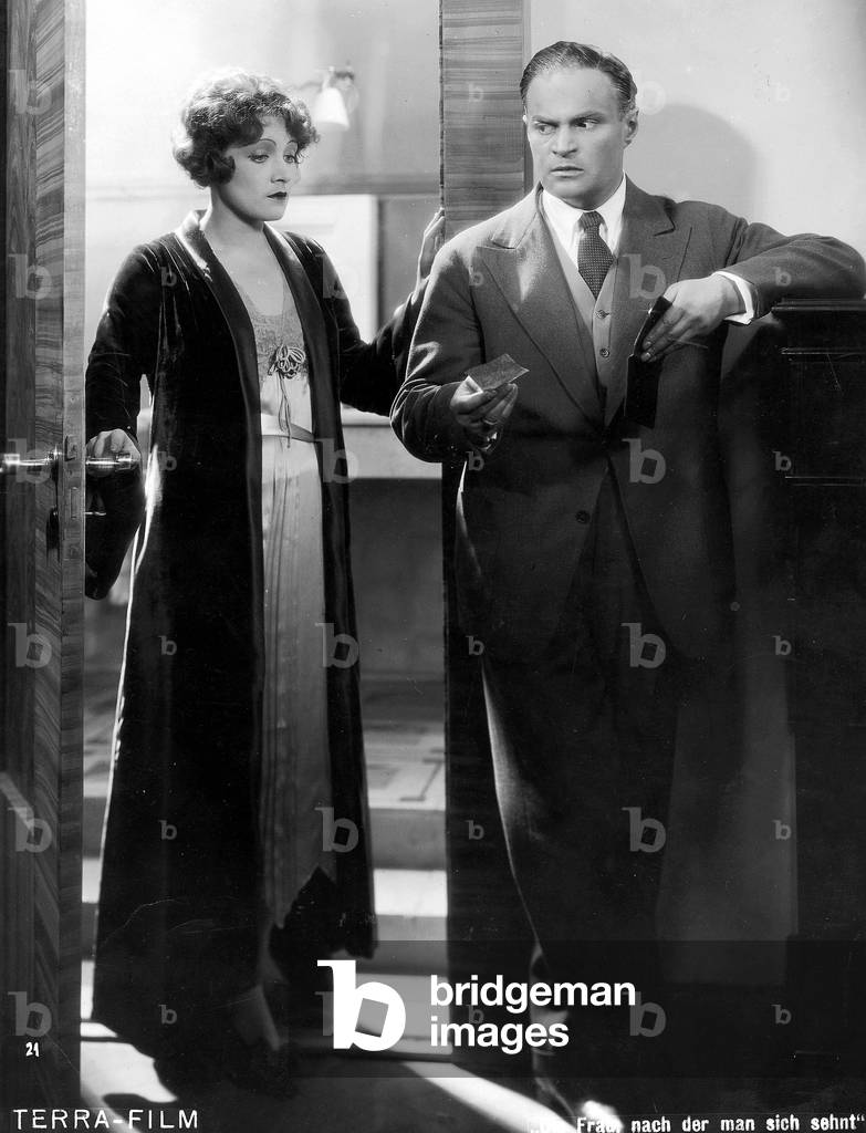 Marlene Dietrich and Fritz Kortner in the movie 'The woman you long for' (D, 1929) (b/w photo)