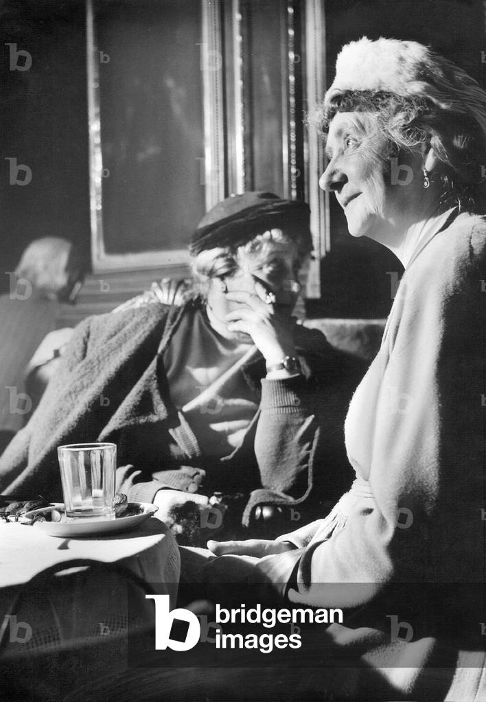 Hungarian ladies in a cafe (b/w photo)