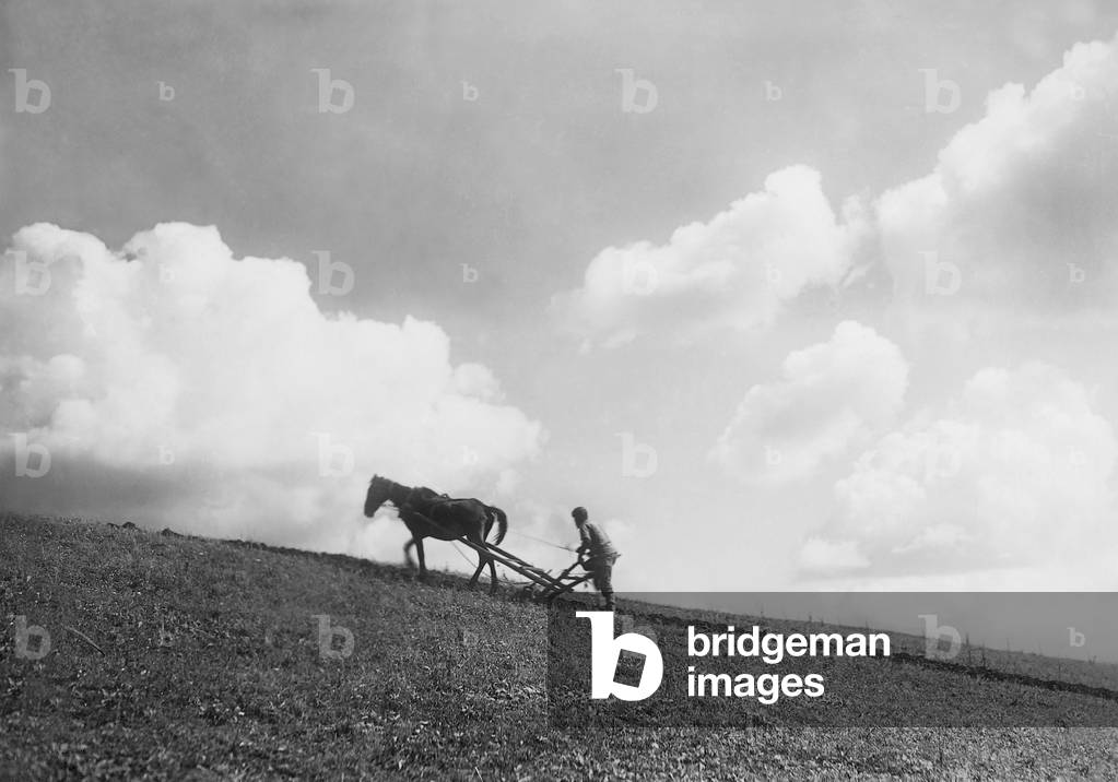 Scene from the movie 'Die Generallinie', 1929 (b/w photo)
