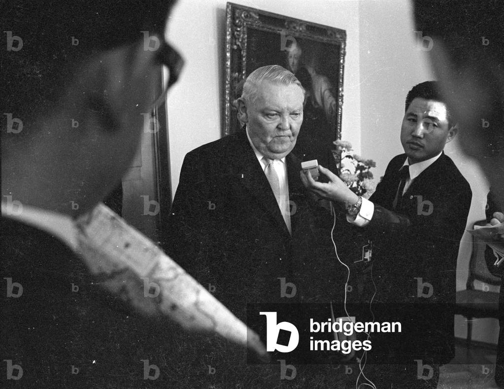 Ludwig Erhard in Bonn, 1964 (b/w photo)