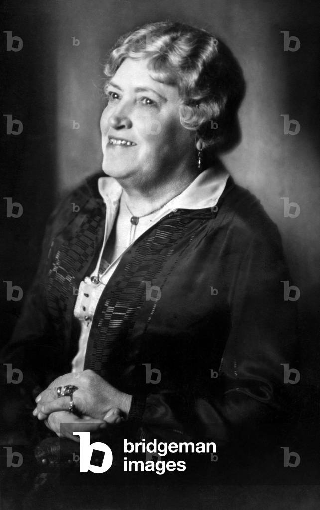 Kathi Kobus (b/w photo)
