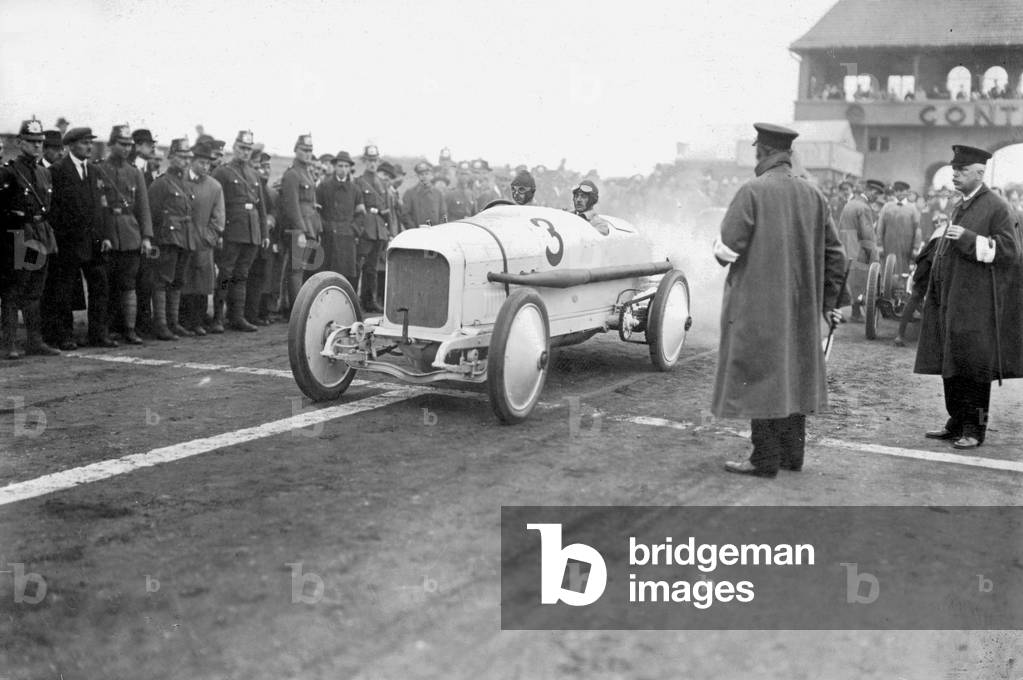 Avus race, 1921 (b/w photo)