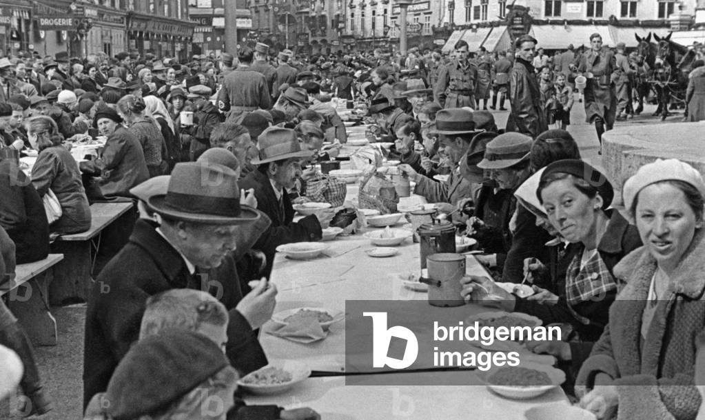 One-pot meal in Graz, 1938