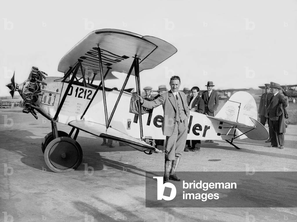 Gerhard Fieseler with his 'Schwalbe', 1927 (b/w photo)