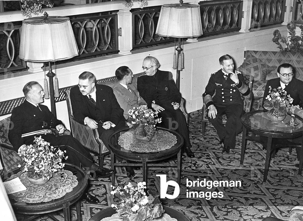 Receiving of foreign statesmen at von Ribbentrop in Berlin 1941 (b/w photo)