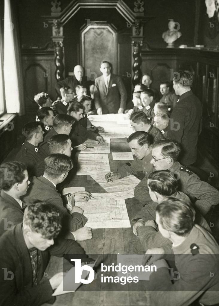 Training and education of unemployed young people by the Red Cross, 1929-1932