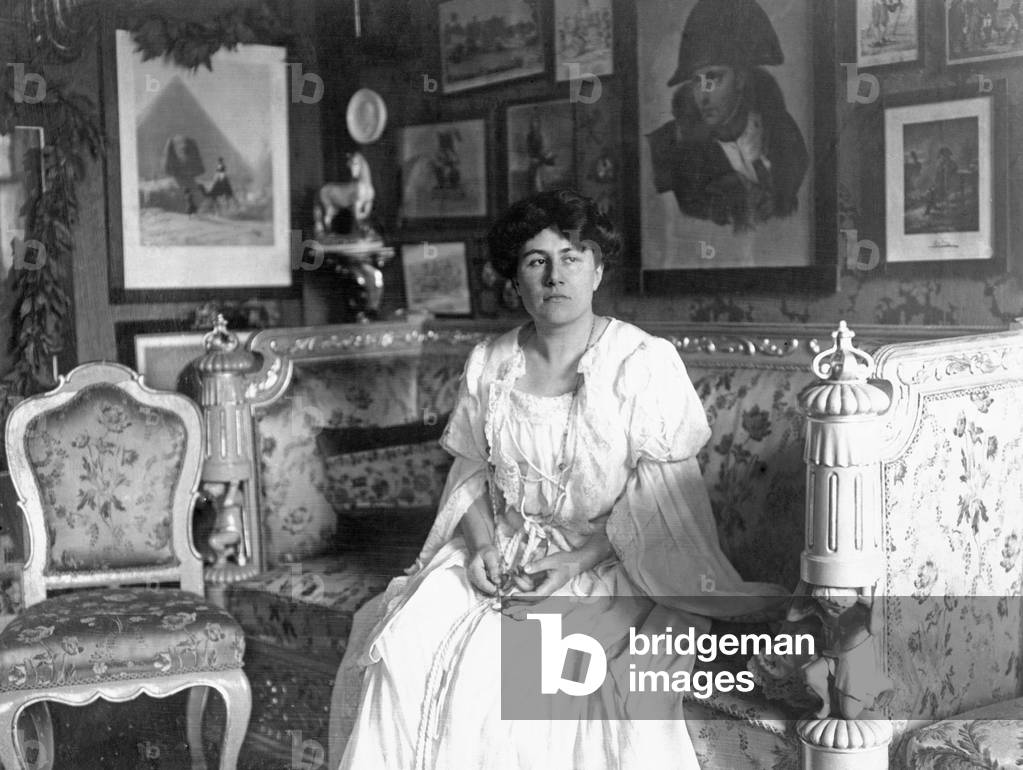Opera singer Emmy Destinn, 1907 (b/w photo)