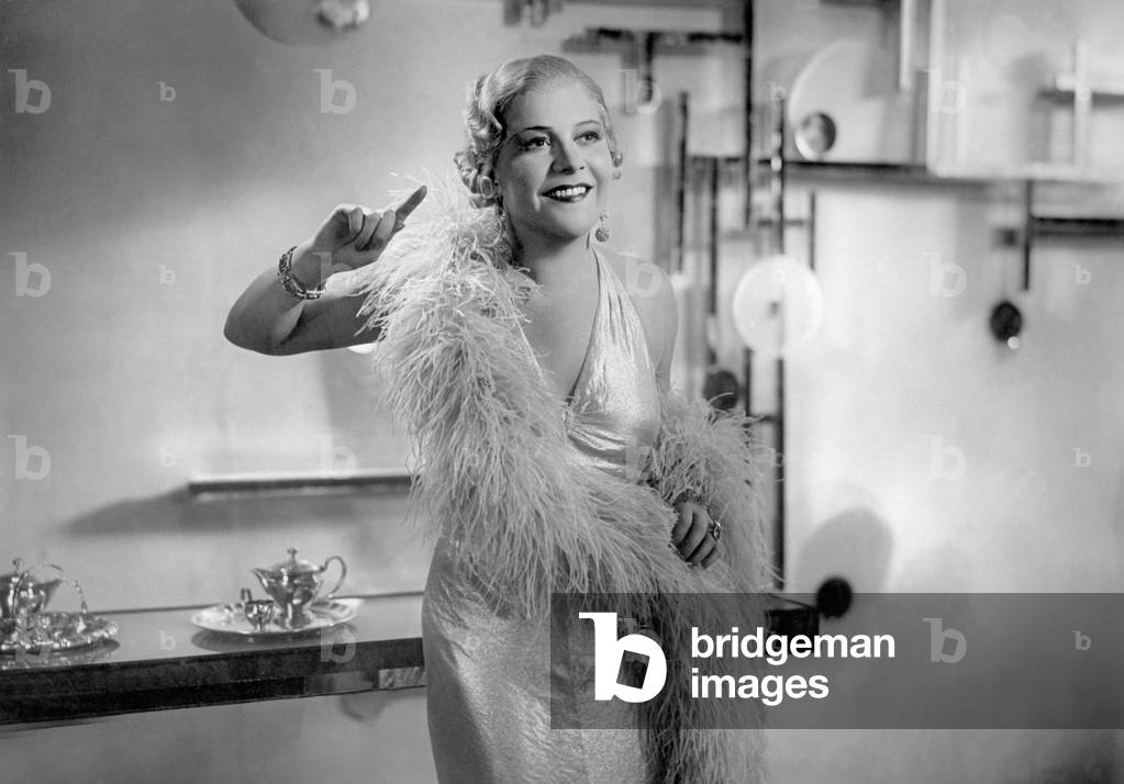 Renate Mueller in 'Wenn die Liebe Mode macht ' (When Love Sets the Fashion), 1932 (b/w photo)