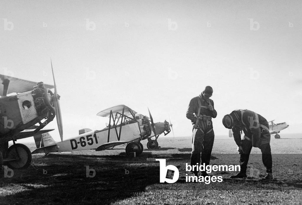 On the runway of the flying school Munich-Schleissheim, 1931 (b/w photo)