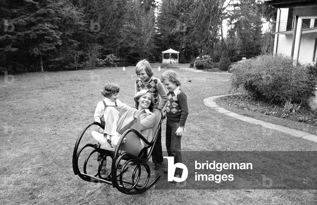 The Beckenbauer family, 1974 (b/w photo)