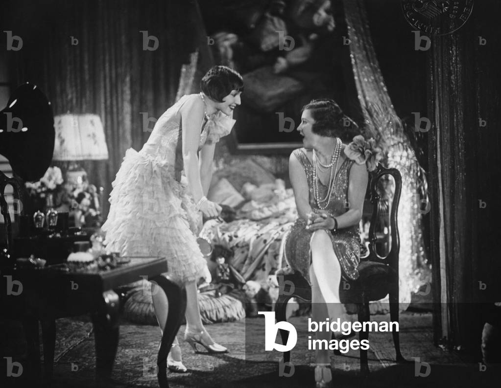 Women's fashion in films, 20s (b/w photo)