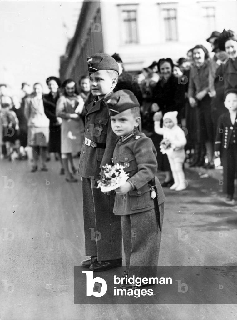 Boys at a parade, 1940 (b/w photo)