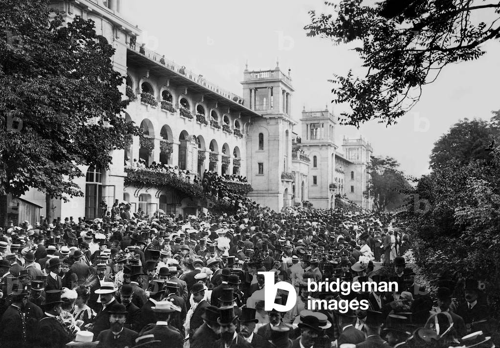 Longchamp racecourse, 1906 (b/w photo)