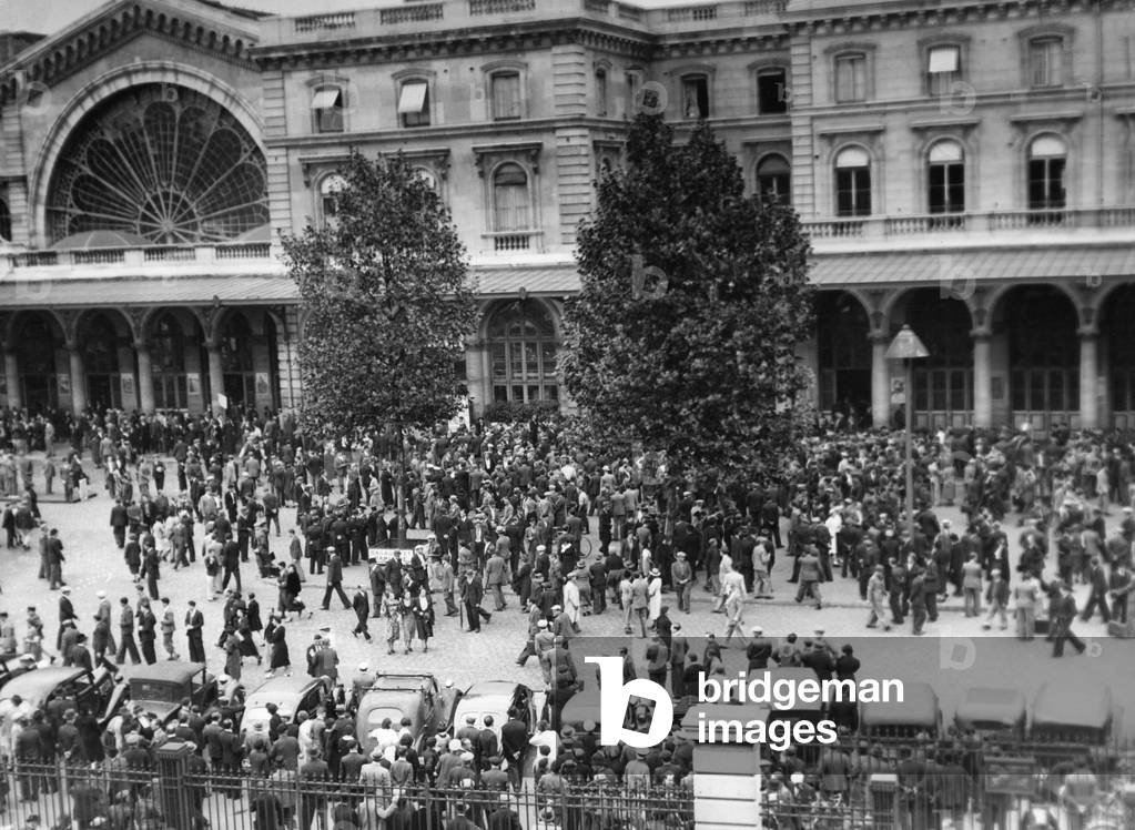 Gare de l'Est in Paris, 1939 (b/w photo)
