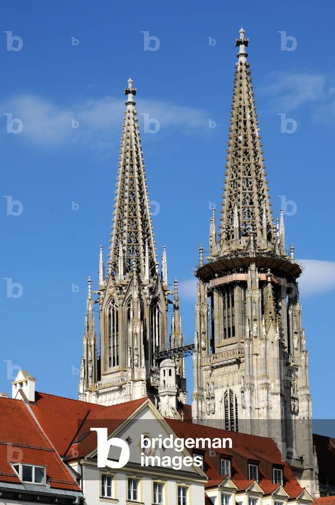 Spires of St Peter's Cathedral, Regensburg, 16th century (photo)