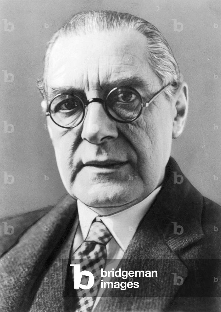 Peter Behrens around 1928 (b/w photo)