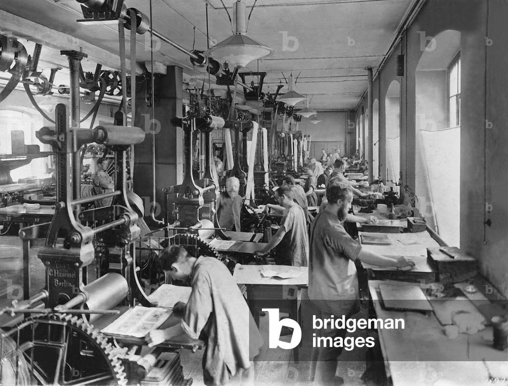 Paper money production in the Reich printer, 1902 (b/w photo)