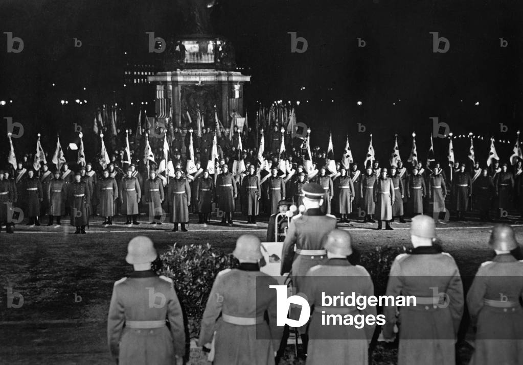 Speech by General Wilhelm List in Vienna, 1938 (b/w photo)